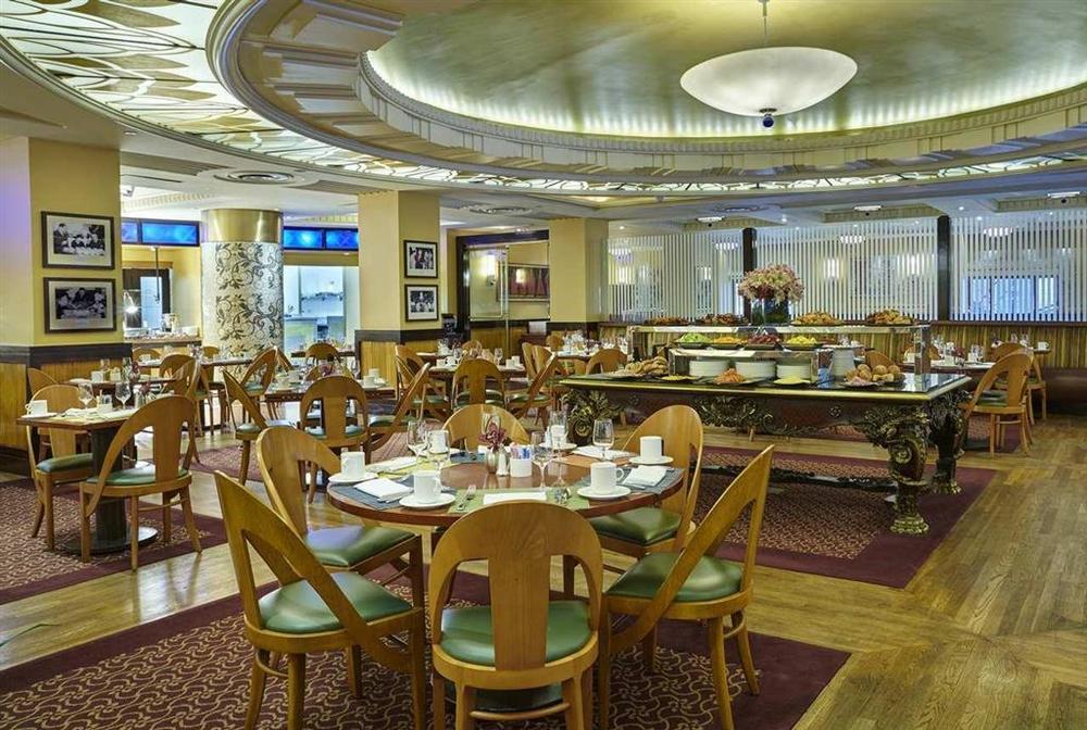 The Towers Of The Waldorf Astoria Hotel นิวยอร์ก ร้านอาหาร รูปภาพ